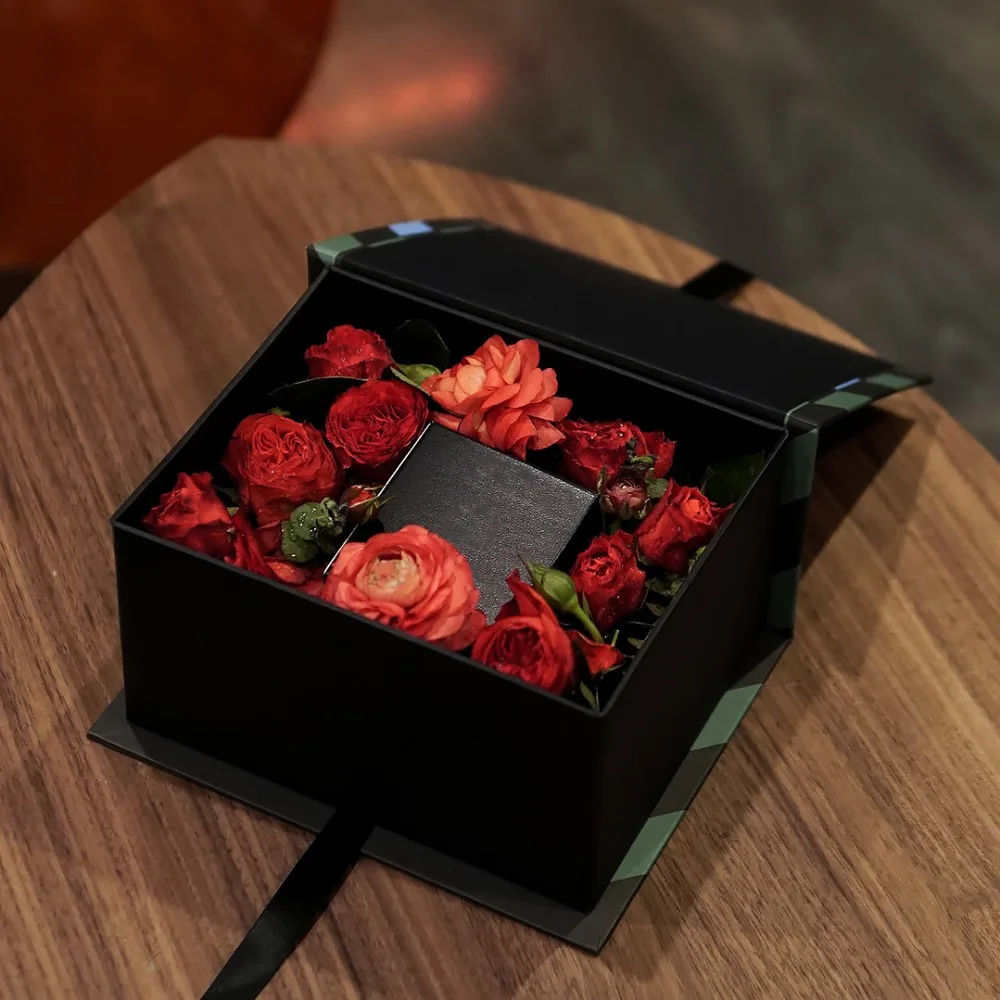 豪华纸板花盒视角3